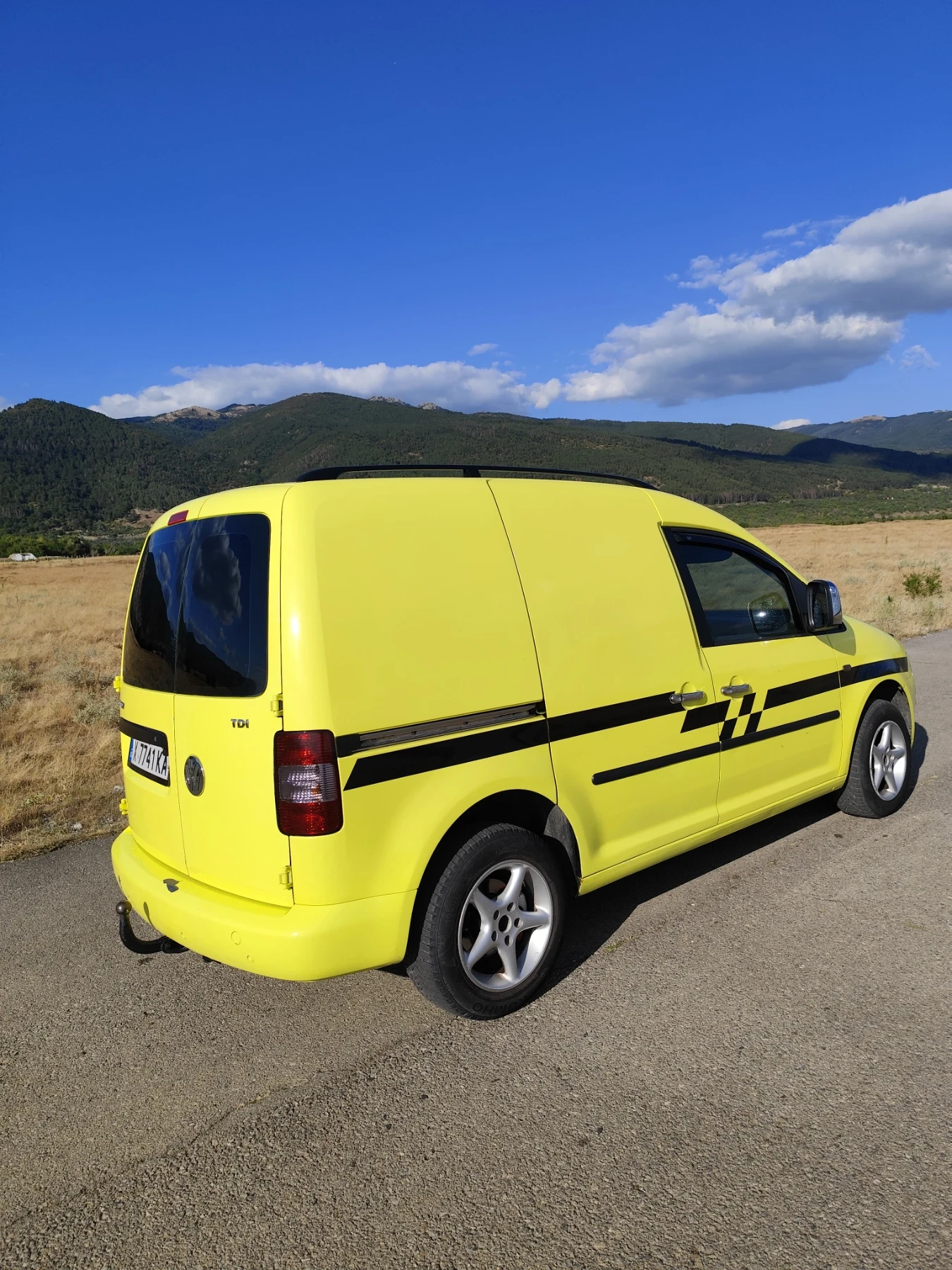 VW Caddy, снимка 5 - Автомобили и джипове - 55674825