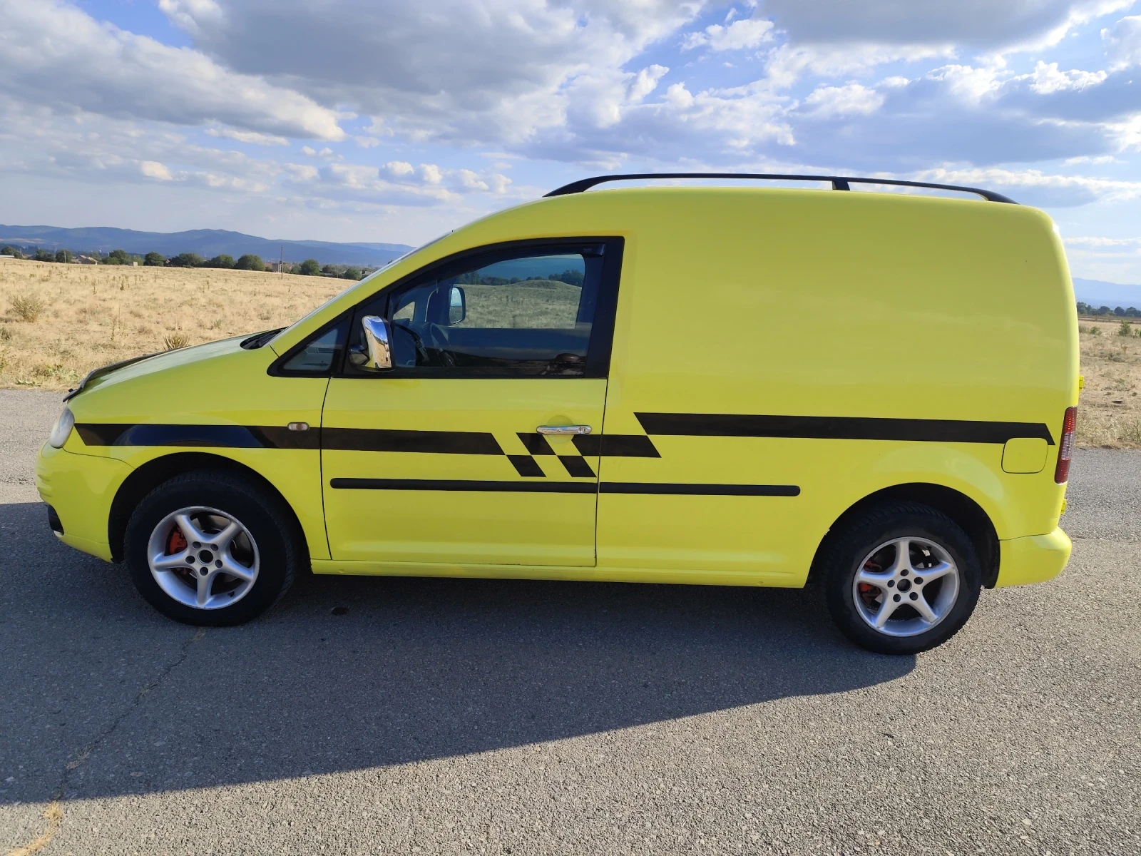 VW Caddy, снимка 3 - Автомобили и джипове - 55674825