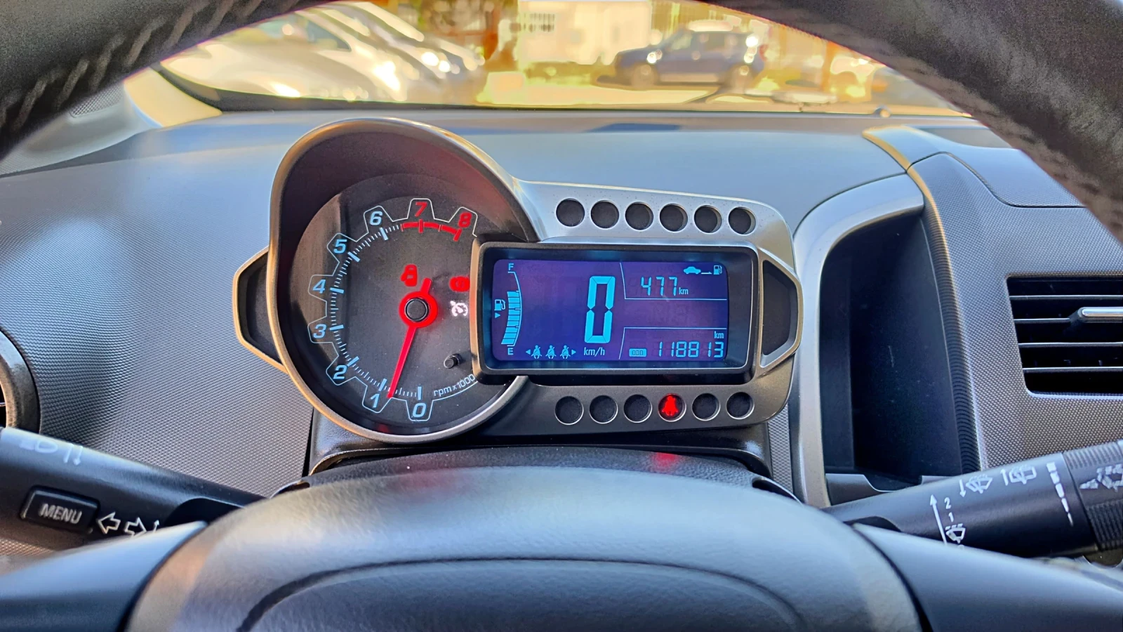 Chevrolet Aveo 1.2i, снимка 13 - Автомобили и джипове - 56086678