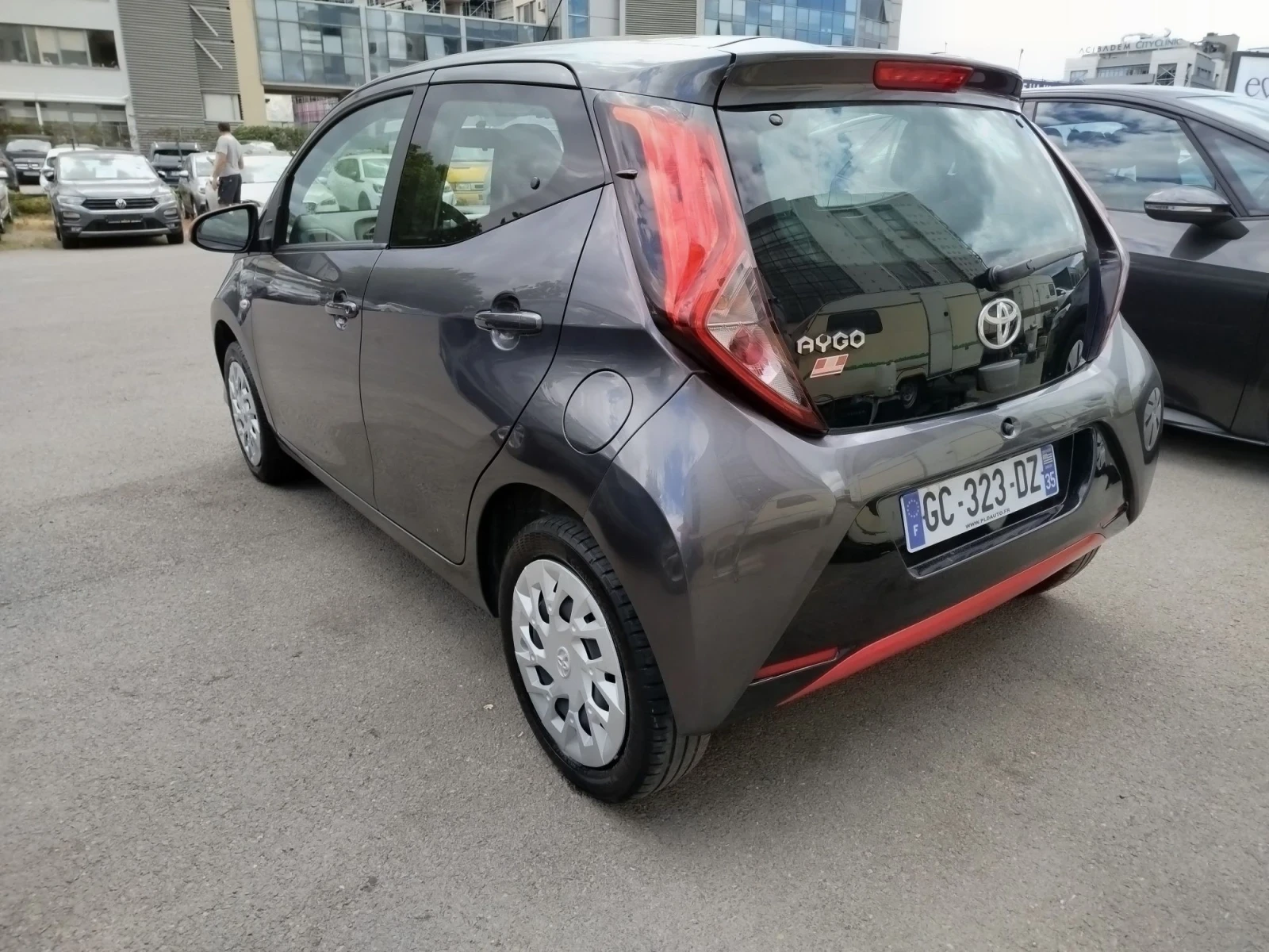 Toyota Aygo 42хил.км., снимка 4 - Автомобили и джипове - 56198815