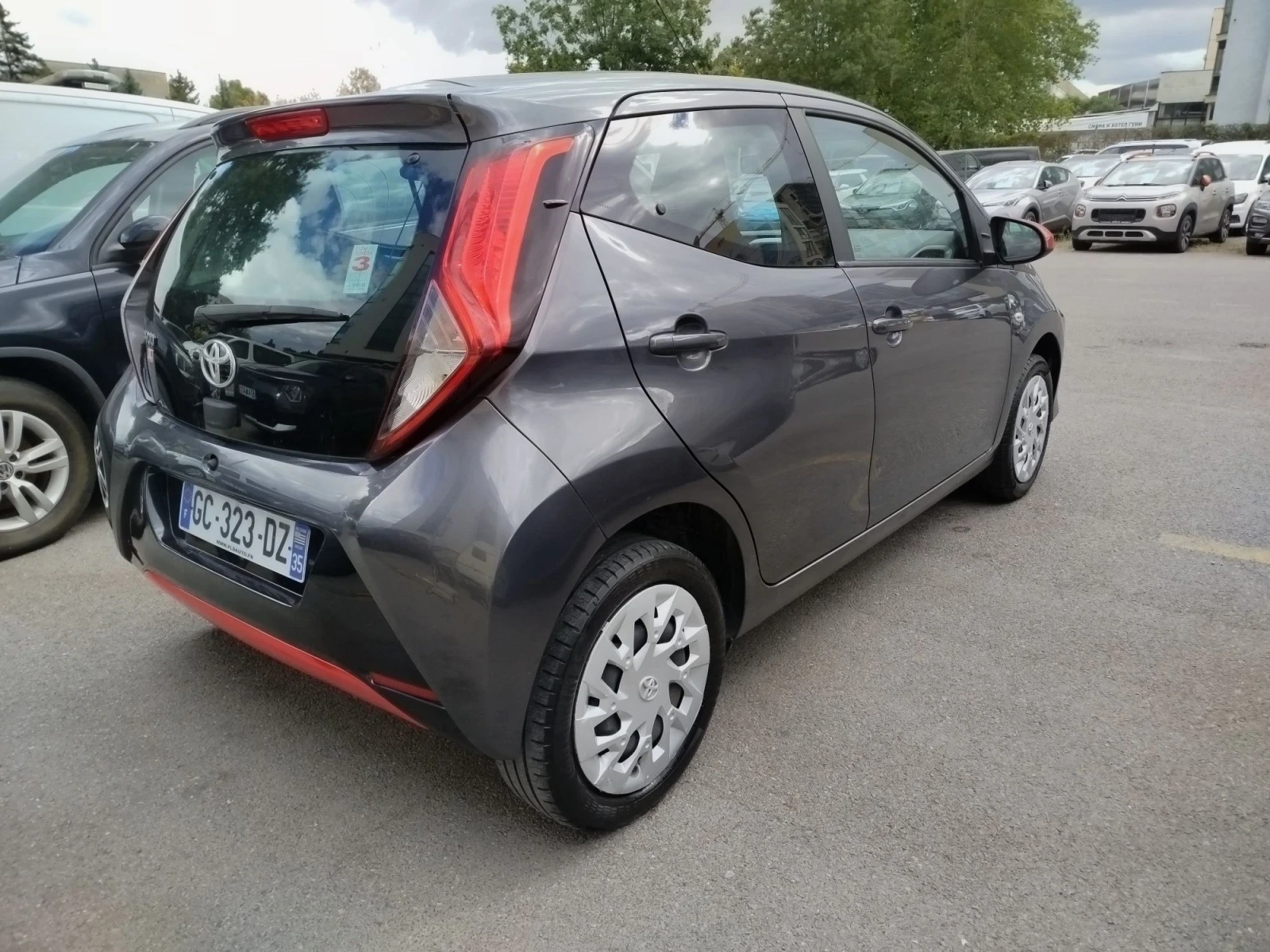 Toyota Aygo 42хил.км., снимка 6 - Автомобили и джипове - 56198815