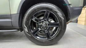 Land Rover Defender 90 D250 SE* КОЖА* ПОДГРЕВ* ОБДУХВАНЕ* ПАНО* 360 КА, снимка 5