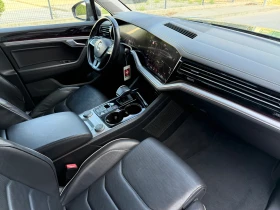 VW Touareg 3.0TDIV6 4х4/DIGITAL/MATRIX/ПОДГРЕВ/DISTRONIC/ПАНО, снимка 9