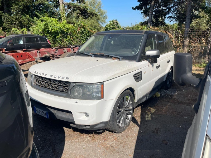 Land Rover Range Rover Sport 3.0, снимка 1 - Автомобили и джипове - 46920716