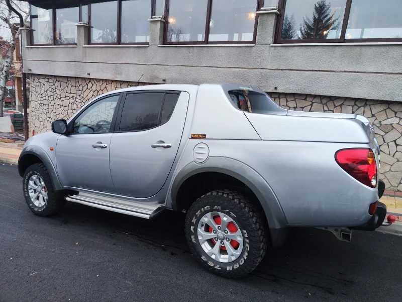 Mitsubishi L200, снимка 4 - Автомобили и джипове - 48283752