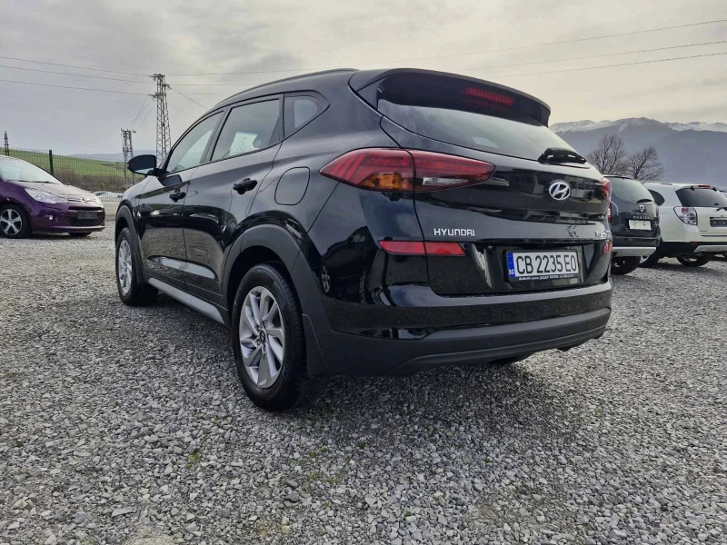 Hyundai Tucson 2.0 бензин, снимка 4 - Автомобили и джипове - 49515446