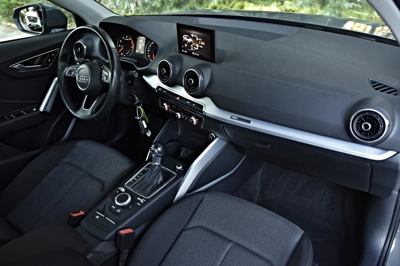 Audi Q2 3.5TFSI, снимка 7 - Автомобили и джипове - 51790413