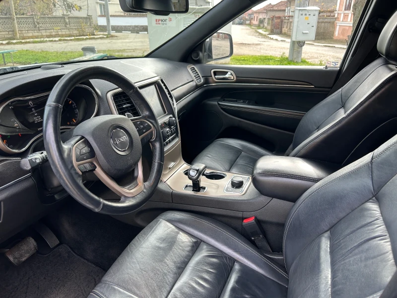 Jeep Grand cherokee 3.6i Pentastar, снимка 8 - Автомобили и джипове - 52615592