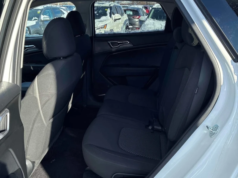 Kia Sportage * AWD * CARFAX * ЦЕНА ДО БГ, снимка 12 - Автомобили и джипове - 52794940