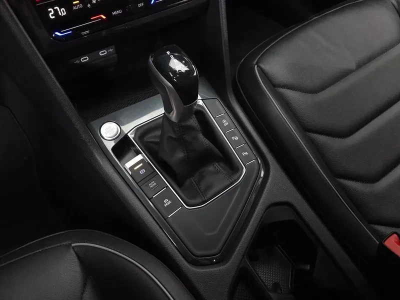 VW Tiguan 2.0 Tdi Premium, снимка 9 - Автомобили и джипове - 55748393