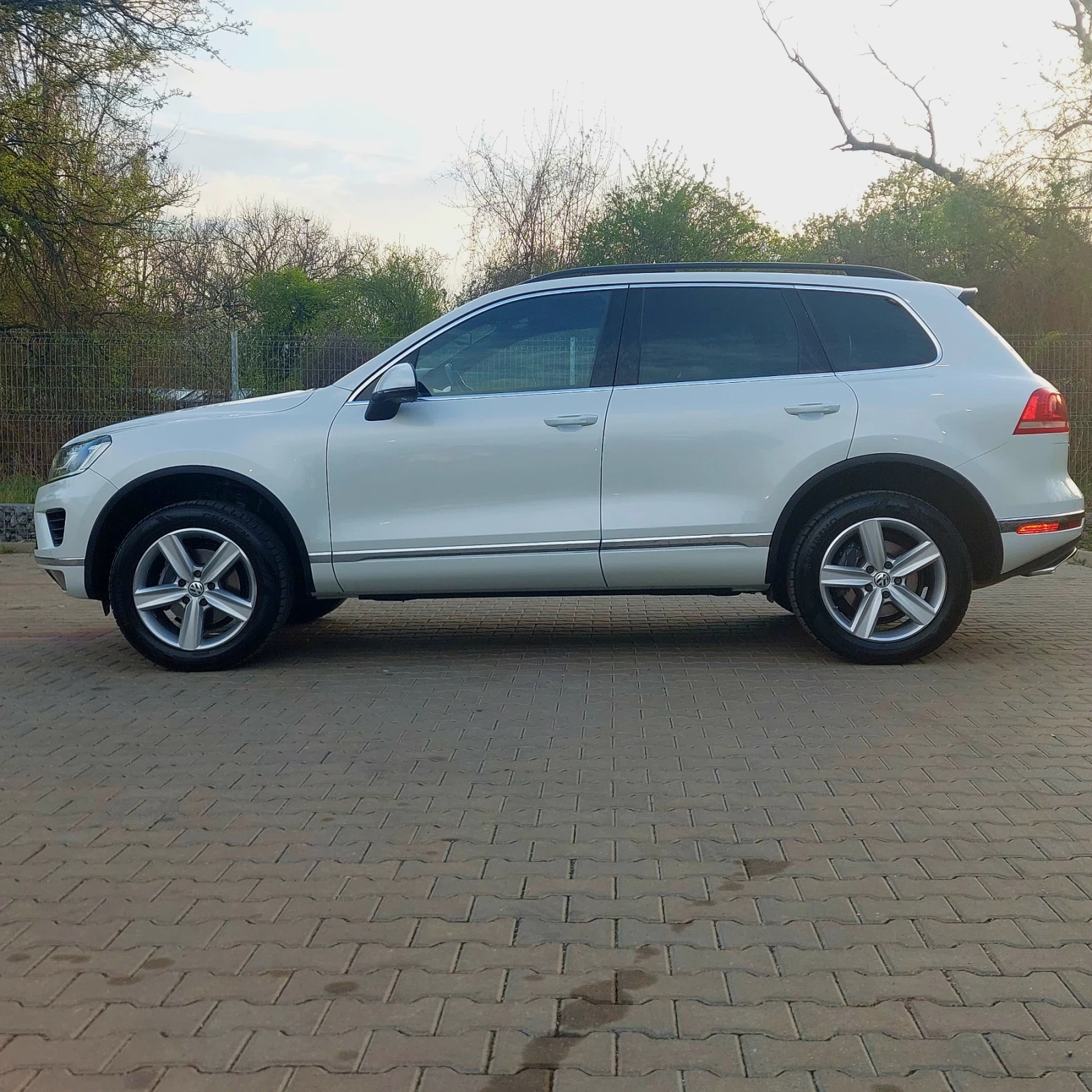 VW Touareg FACE R-LINE FULL MAX  - изображение 2