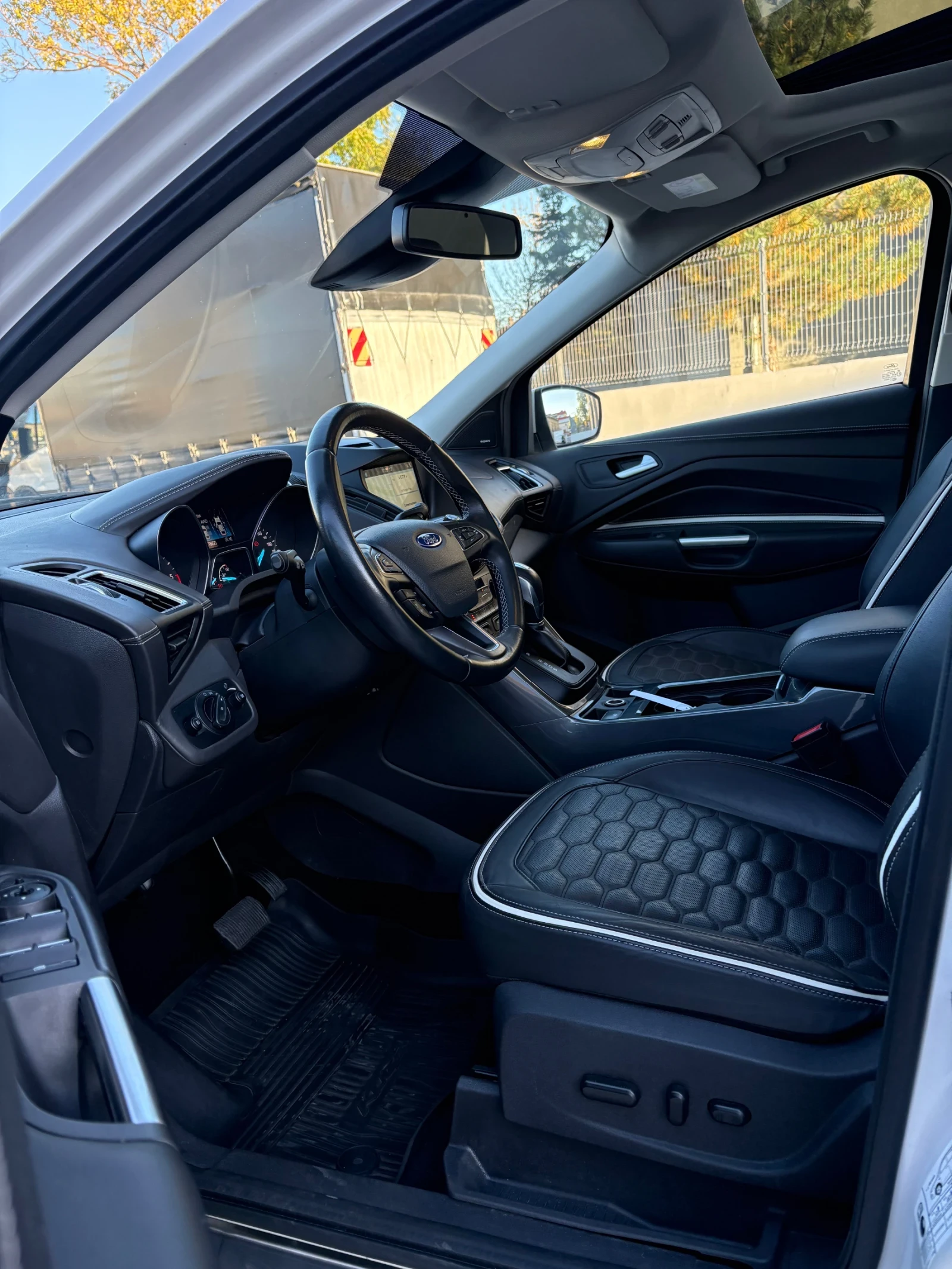 Ford Kuga Vignale Lux Full Extras 4x4 AWD 2.0 150hp | Mobile.bg   13