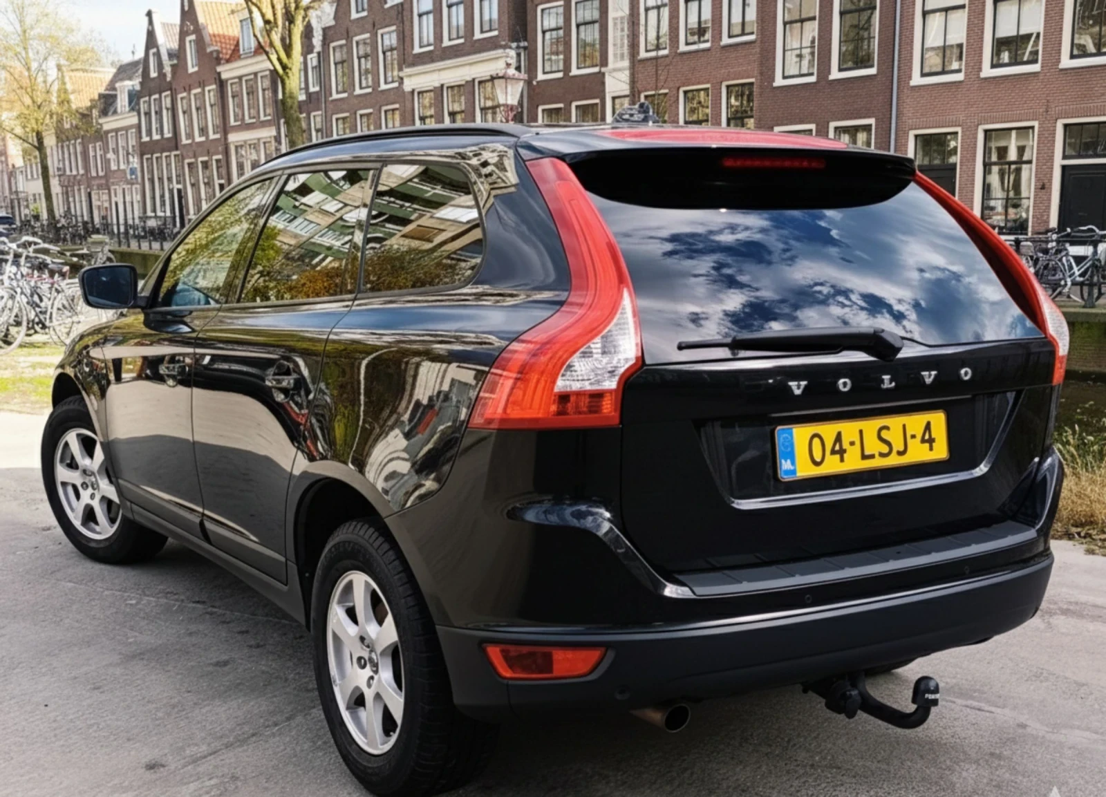 Volvo XC60 D3 Нидерландия, снимка 15 - Автомобили и джипове - 54198560