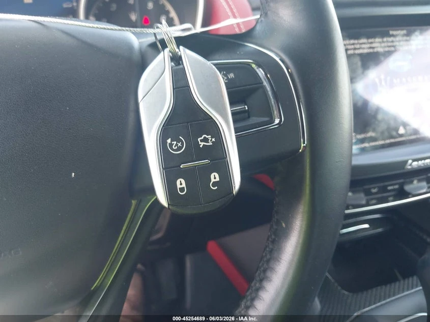 Maserati Levante 3.0l Granlusso, снимка 11 - Автомобили и джипове - 54959211