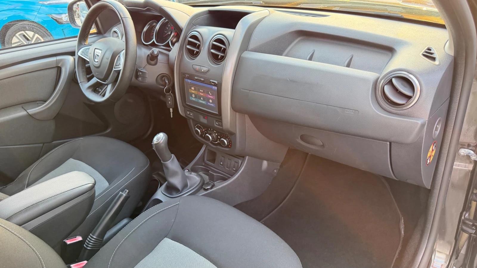 Dacia Duster 1.6 Нисан, камера, нави, автопилот, евро6, снимка 9 - Автомобили и джипове - 55682902