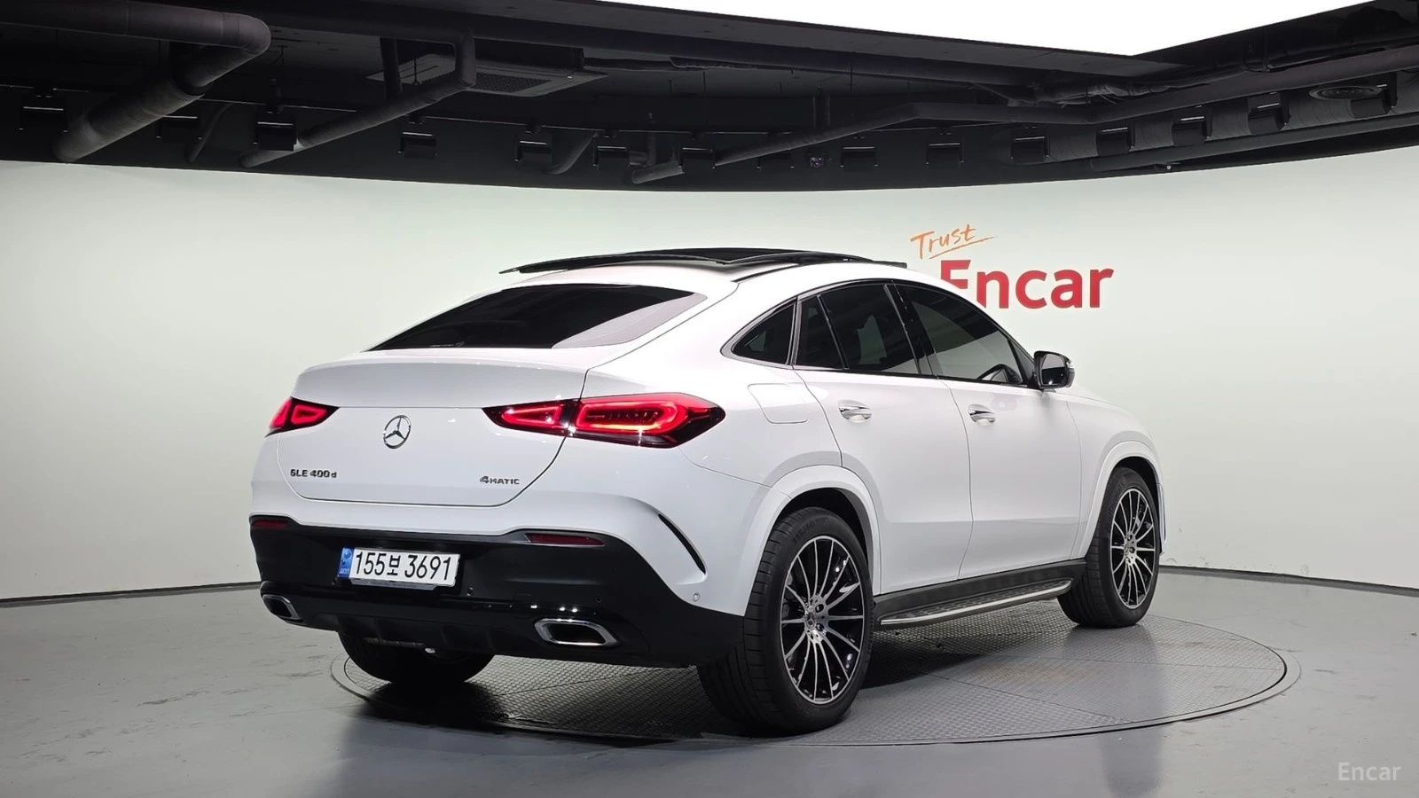 Mercedes-Benz GLE 400 AMG Line| AMG DISP| AIR| DISTRO| ОБДУХ| 360| HUD| , снимка 4 - Автомобили и джипове - 56135866