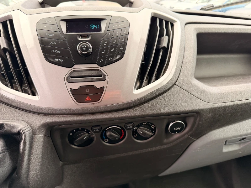 Ford Transit 2.0 TDCI 131 Service story Euro-6B, снимка 12 - Бусове и автобуси - 53529246