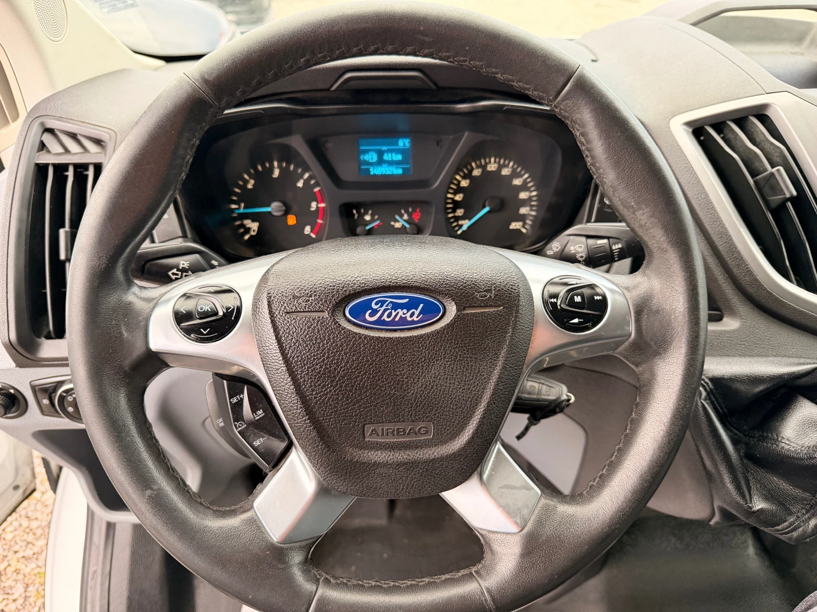 Ford Transit 2.0 TDCI 131 Service story Euro-6B | Mobile.bg � ����������� 15