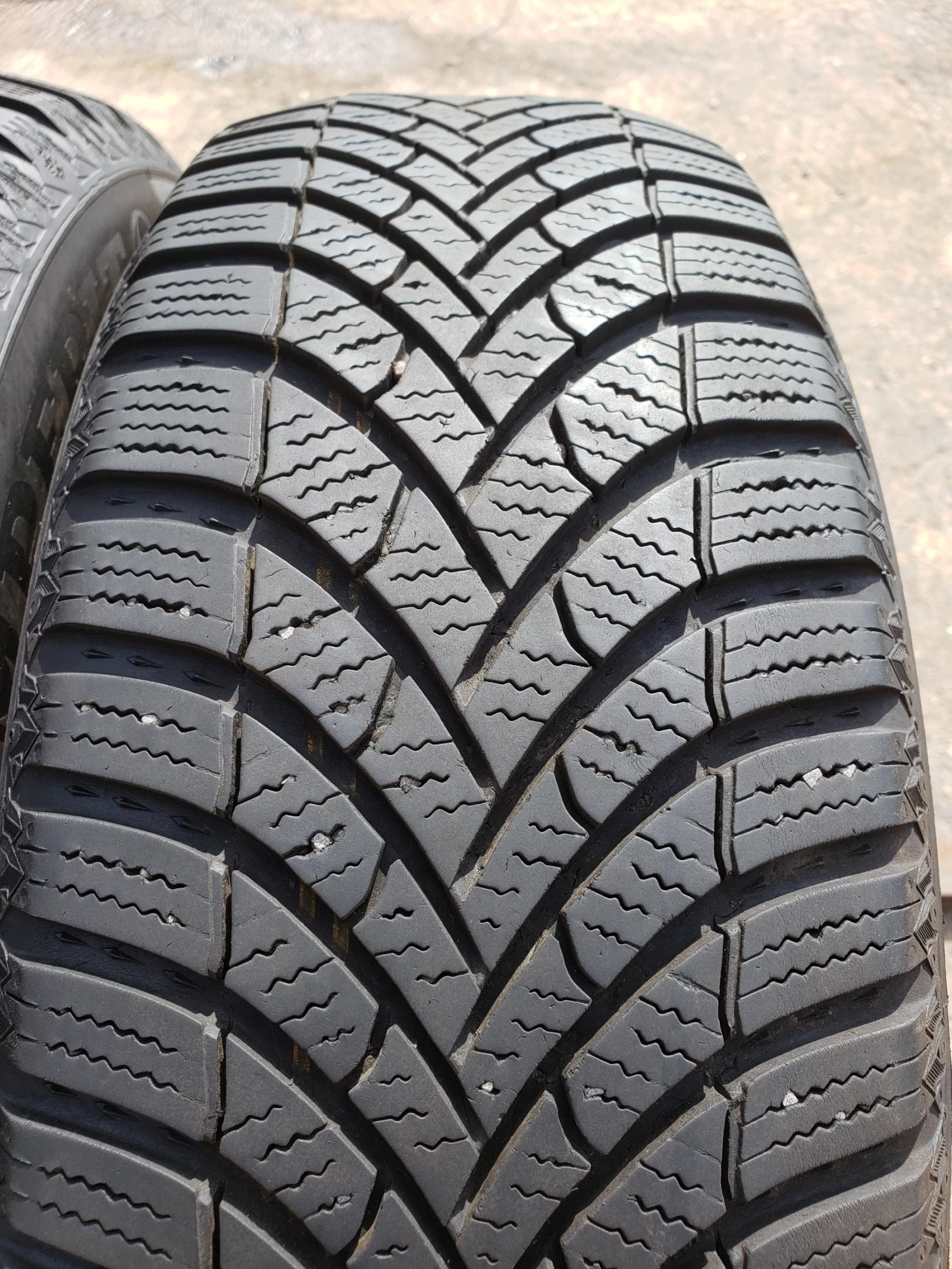 Гуми Зимни 185/65R15