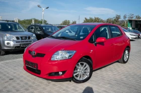 Toyota Auris 1.4* 6скорости* фейслифт* 90кс, снимка 2