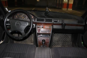 Mercedes-Benz 124 200Е, снимка 6