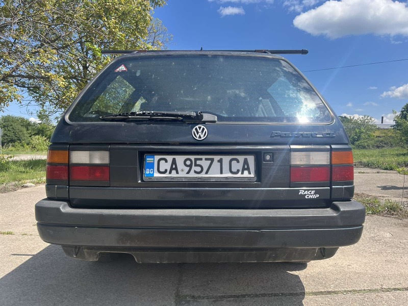 VW Passat, снимка 2 - Автомобили и джипове - 45482275