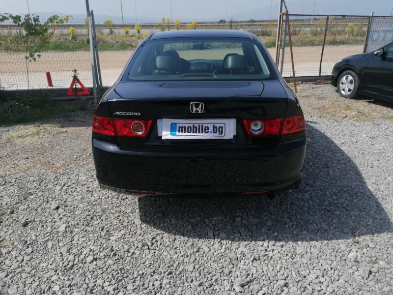 Honda Accord 2.0VTEC sport, снимка 7 - Автомобили и джипове - 46304539