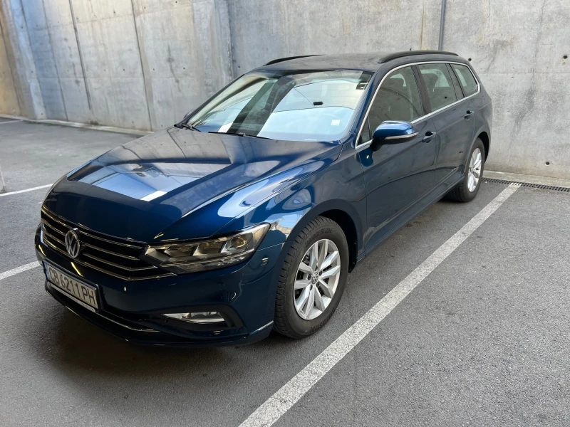 VW Passat 1.5 TSI с ГАРАНЦИЯ/Обслужен/DSG/Facelift, снимка 1 - Автомобили и джипове - 46781928