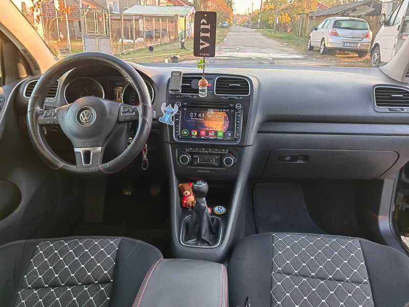 VW Golf, снимка 7 - Автомобили и джипове - 47874401