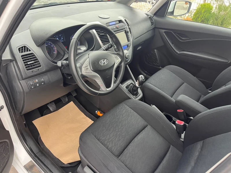 Hyundai Ix20 1.4 навигация, снимка 7 - Автомобили и джипове - 48482923