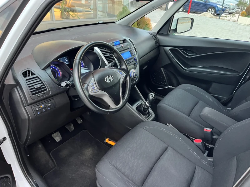 Hyundai Ix20 1.4 климатроник, снимка 8 - Автомобили и джипове - 48482923