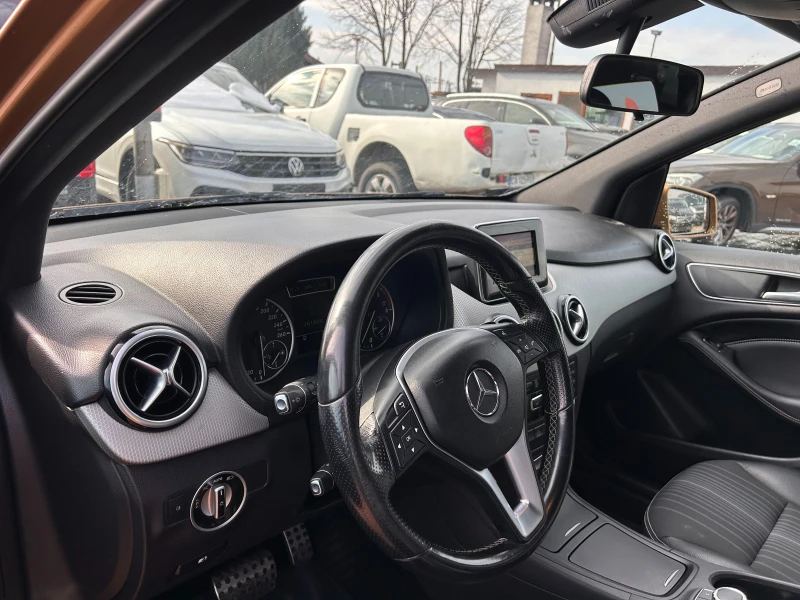 Mercedes-Benz B 180 CDI AVTOMAT/NAVI/PANORAMA, снимка 12 - Автомобили и джипове - 48781033