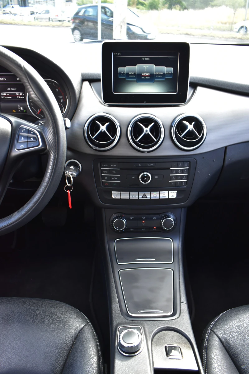 Mercedes-Benz B 180, снимка 14 - Автомобили и джипове - 50907181