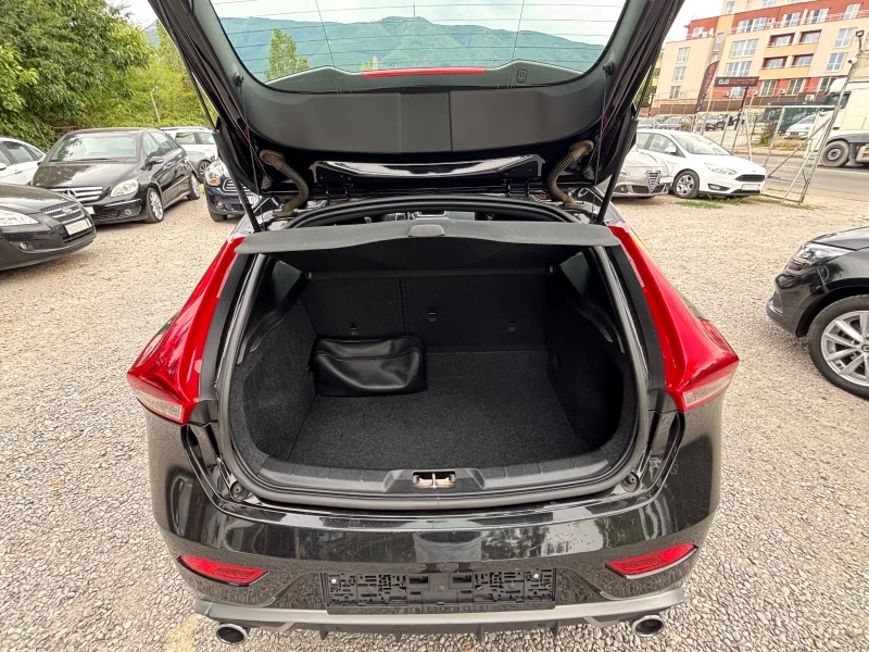 Volvo V40 2.0 D2, снимка 7 - Автомобили и джипове - 51375831