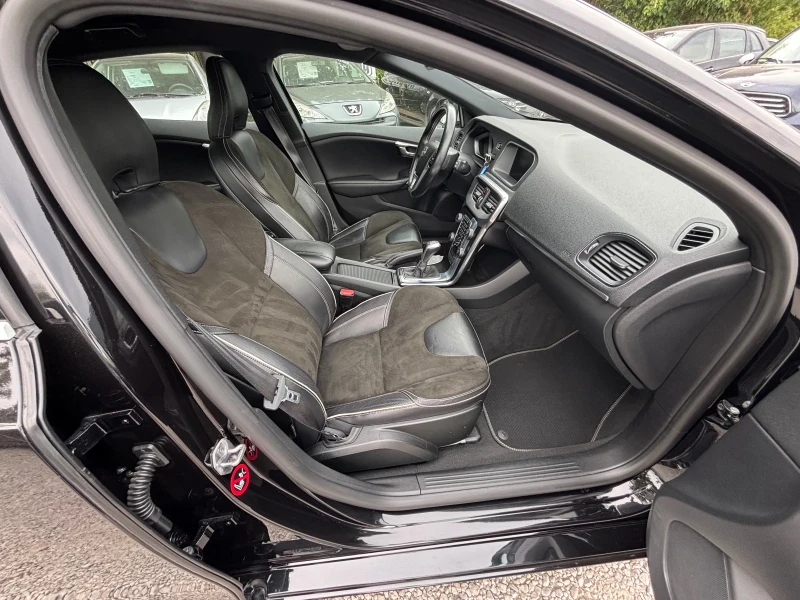 Volvo V40 2.0 D2, снимка 9 - Автомобили и джипове - 51375831