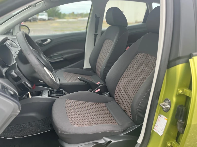 Seat Ibiza 1.2 бензин, снимка 9 - Автомобили и джипове - 51708210