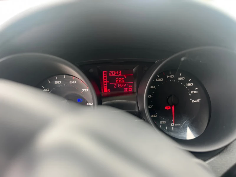 Seat Ibiza 1.2 бензин, снимка 10 - Автомобили и джипове - 51708210