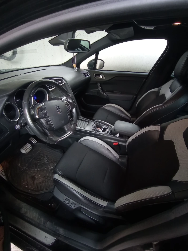 Citroen DS4 1.6 E-HDI, снимка 10 - Автомобили и джипове - 52270285