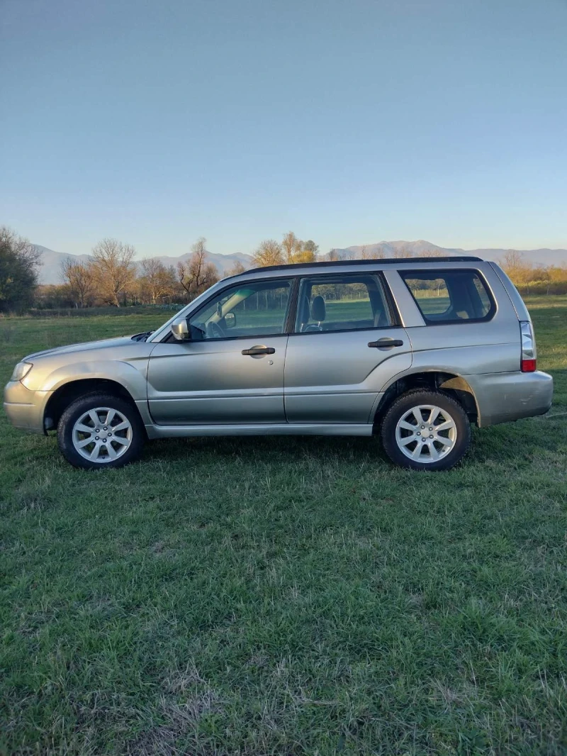 Subaru Forester 2.0i, снимка 4 - Автомобили и джипове - 52426047