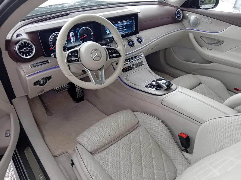 Mercedes-Benz E 400 AMG/4 MATIC/designo/ COUPE, снимка 13 - Автомобили и джипове - 52471471