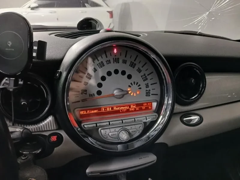 Mini Cooper S Camden, снимка 14 - Автомобили и джипове - 56116236