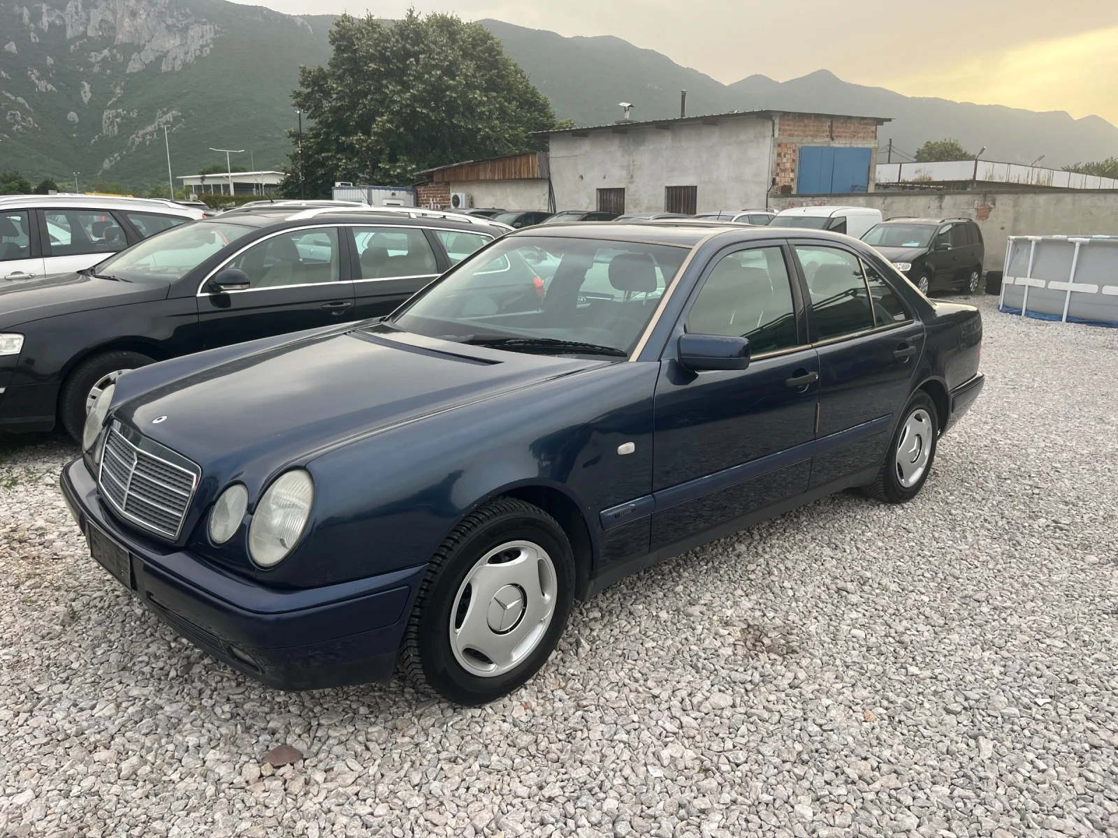 Mercedes-Benz E 200 ������ | Mobile.bg � ����������� 2