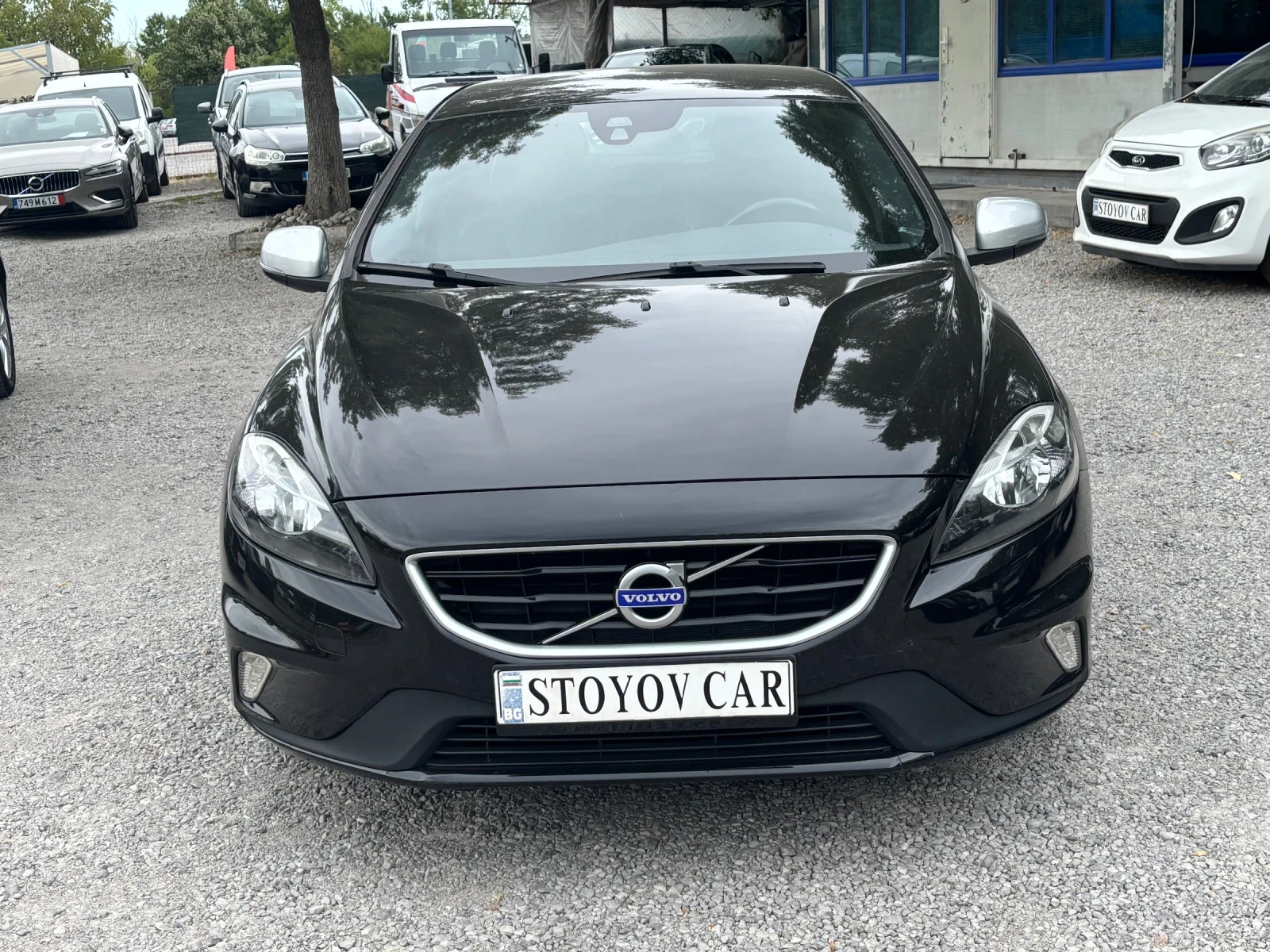 Volvo V40 2.0 D2 - изображение 2