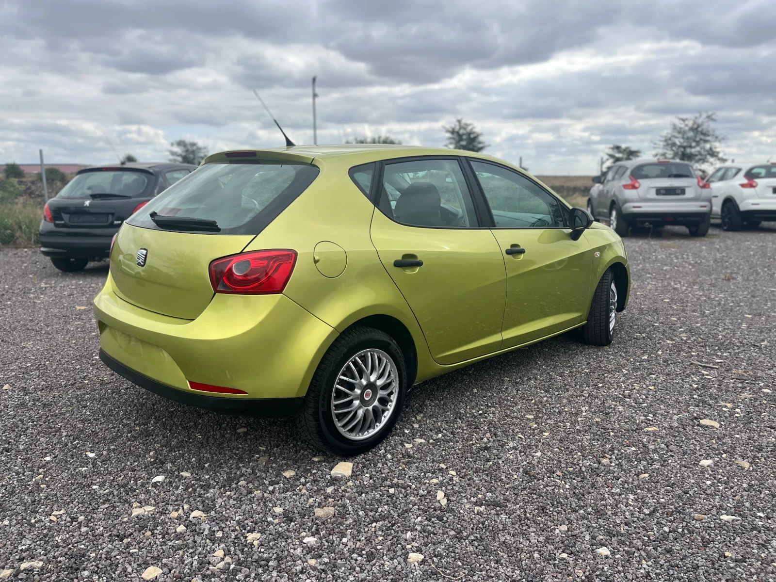 Seat Ibiza 1.2 бензин - изображение 3