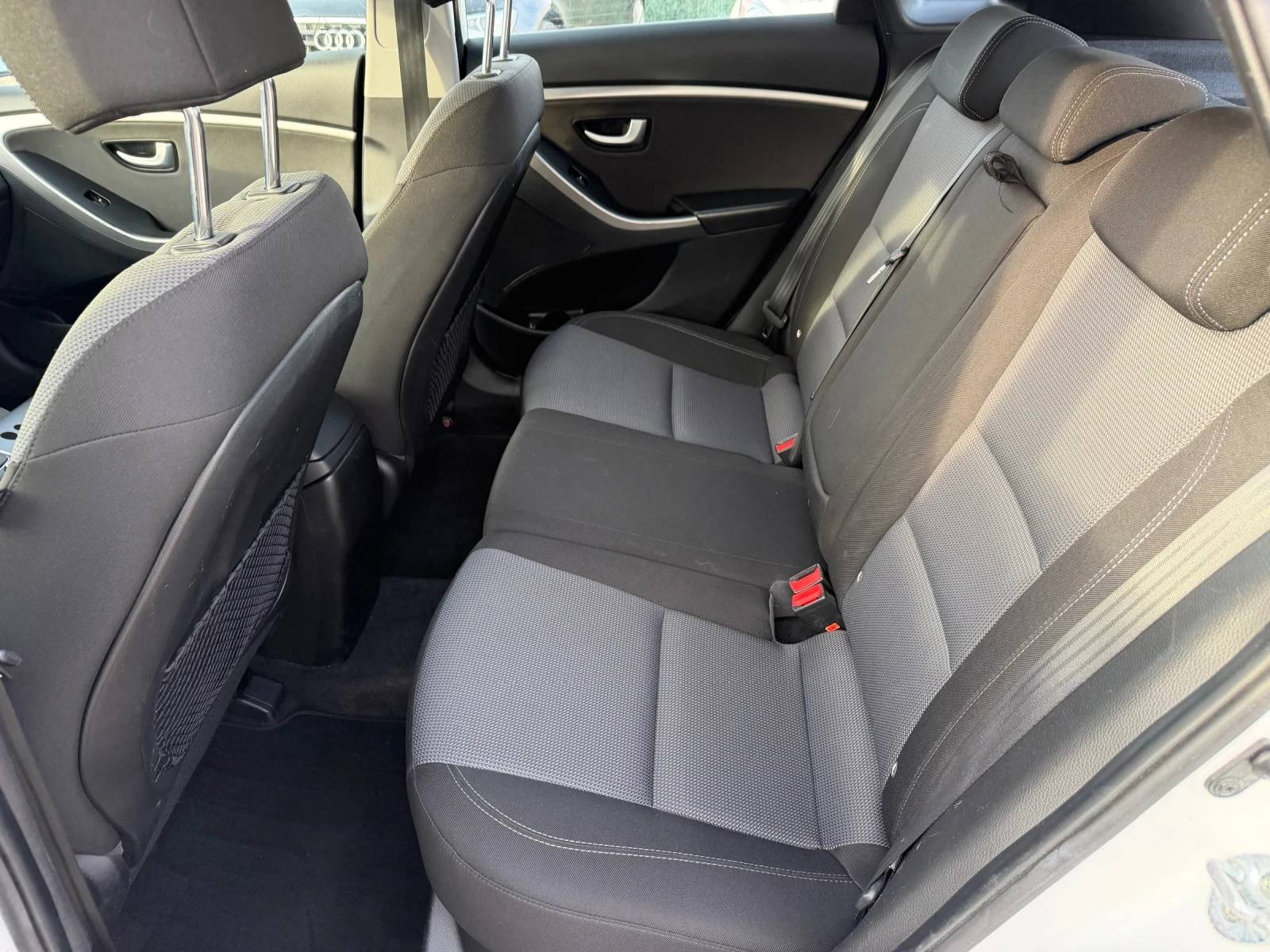 Hyundai I30 1.6d/110hp/EVRO6/FaceLift/ - изображение 10