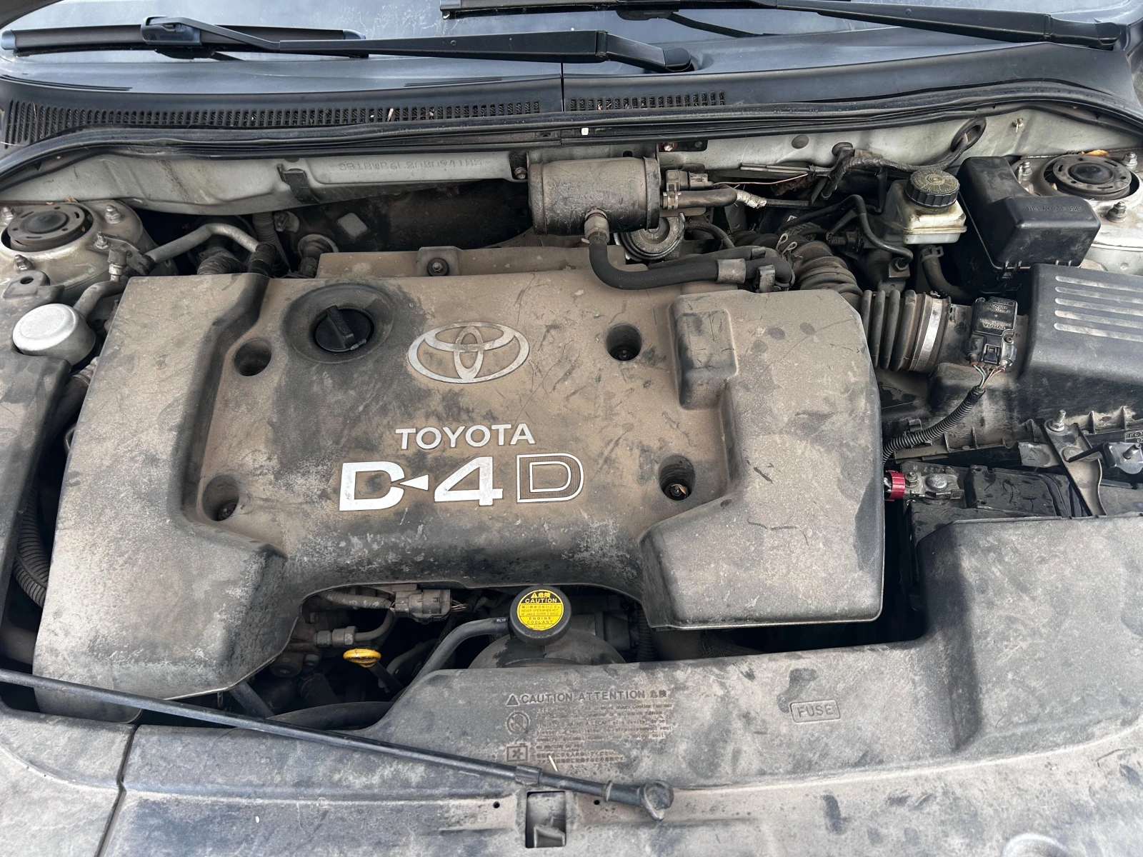 Toyota Avensis 2.0 D4D - изображение 6