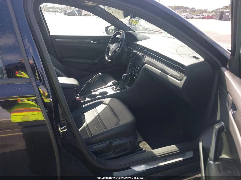 VW Passat 2.0T R-Line * Kрайна цена*  - изображение 5