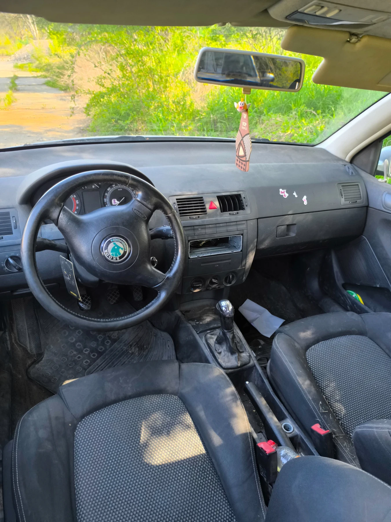 Skoda Fabia 1.4тди на Части , снимка 6 - Автомобили и джипове - 54367043