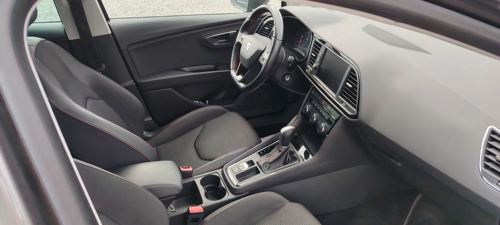 Seat Leon 2, 0FR-150к.с.ФЕЙСЛИФТ, снимка 8 - Автомобили и джипове - 54569167