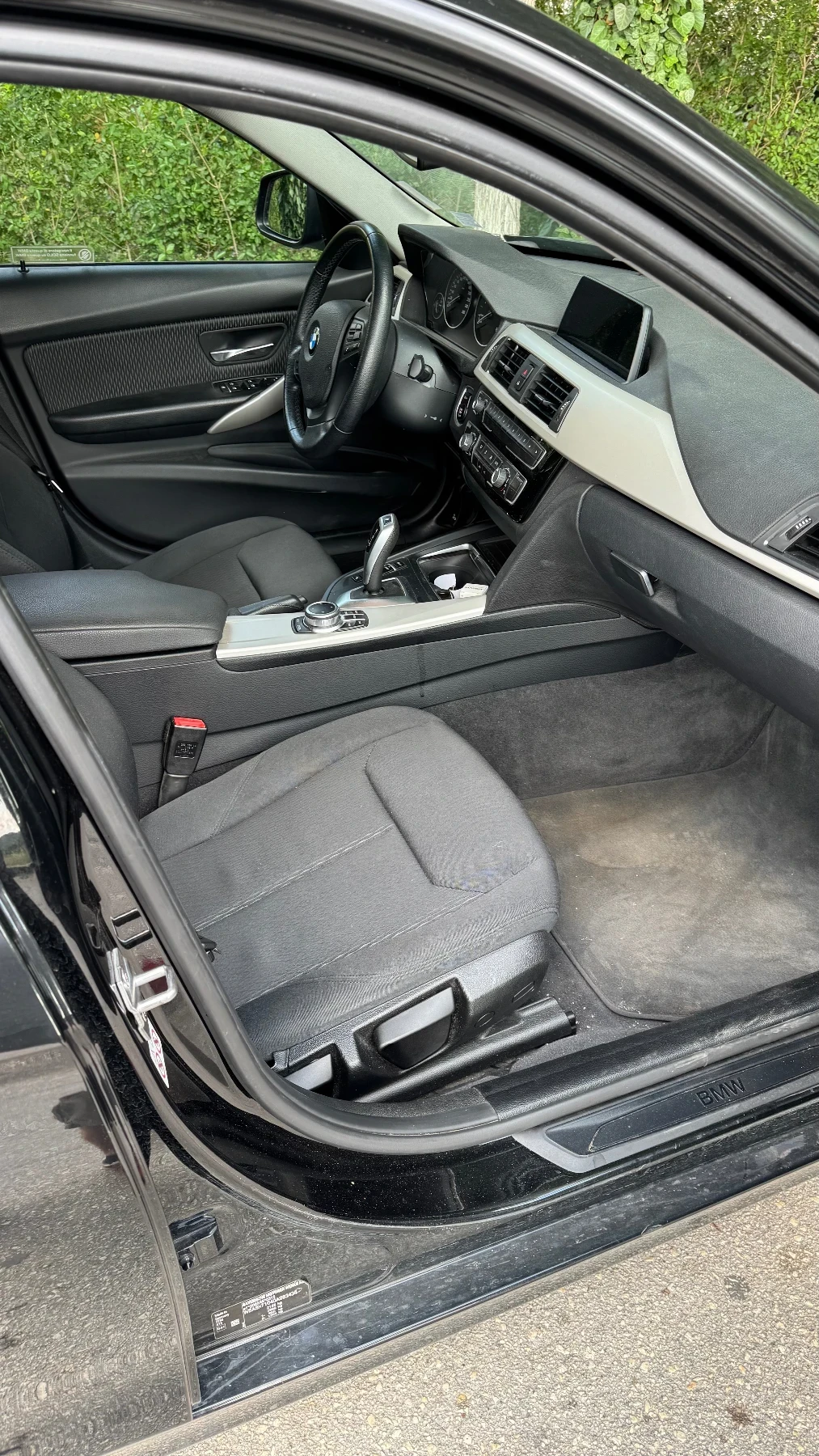 BMW 318 2.0d, B47 Facelift, снимка 10 - Автомобили и джипове - 54797955